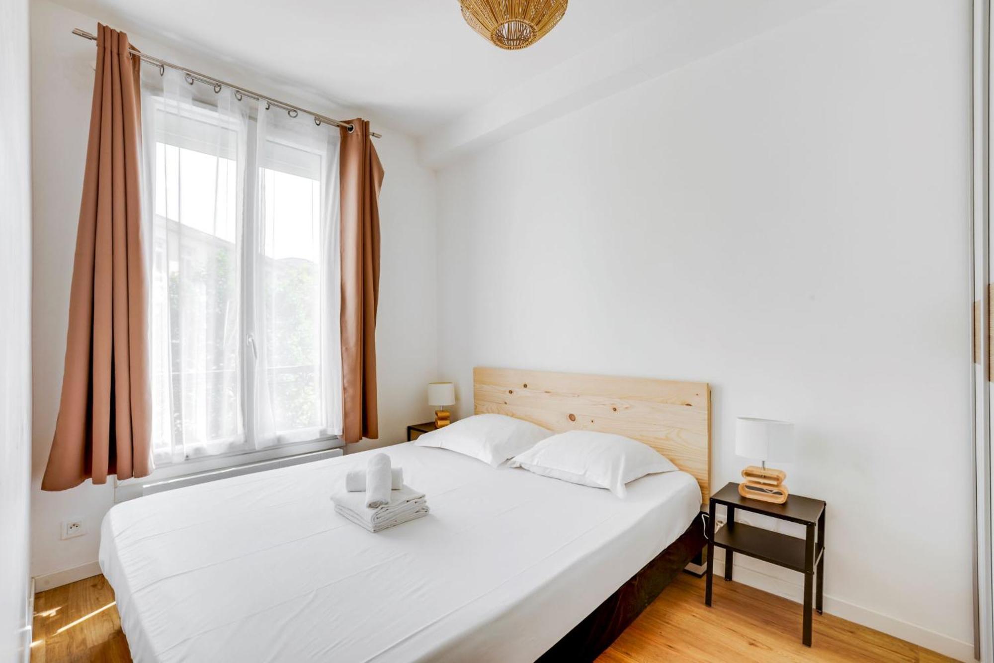 Montmartre & Sacre-Coeur - 2Br - Cityapartmentstay Paris Exteriör bild